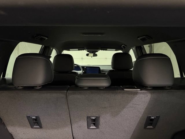 Used 2025 Chevrolet Equinox LT w/ Convenience Package II FWD image 10