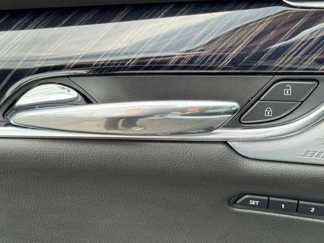 New 2025 Cadillac XT6 Premium Luxury w/ Technology Package image 16