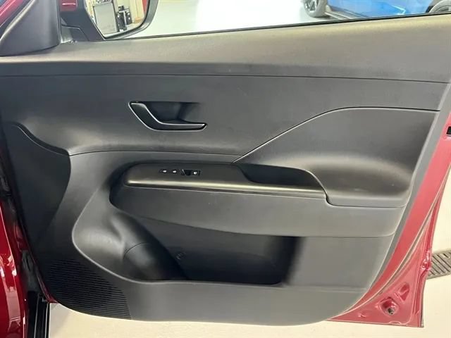 Used 2025 Hyundai Kona SEL AWD/4WD image 23