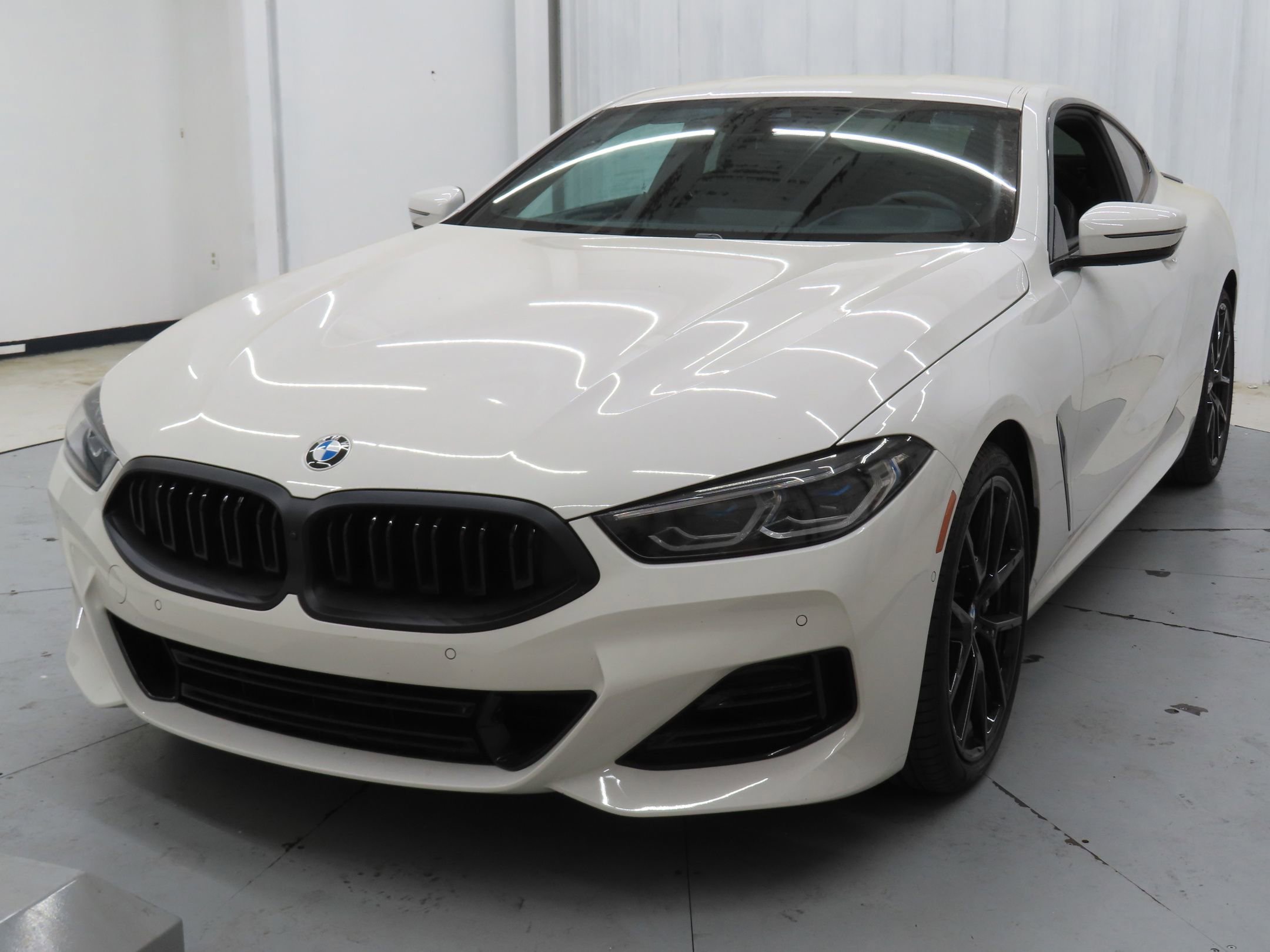 Used 2023 BMW 840i Coupe w/ M Sport Professional Package RWD image 7