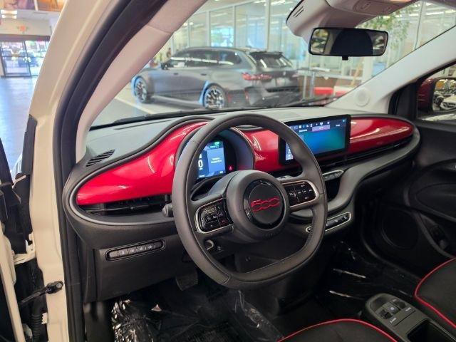 Used 2024 FIAT 500 e (RED) FWD image 7