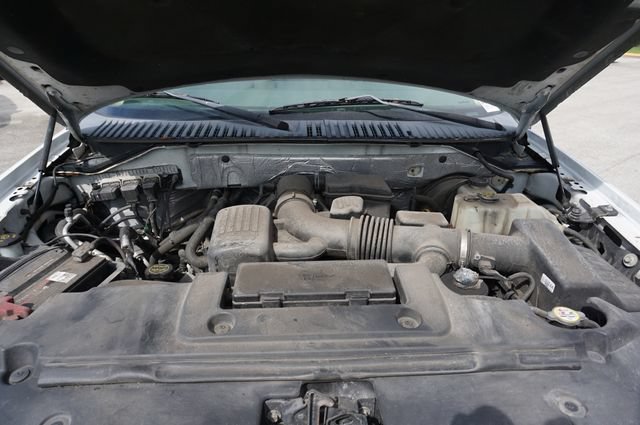 Used 2014 Ford Expedition XLT w/ Equipment Group 202A RWD image 21