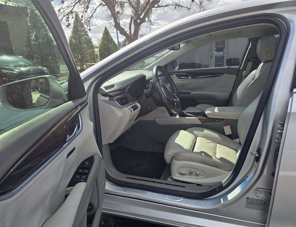 Used 2013 Cadillac XTS Platinum image 13