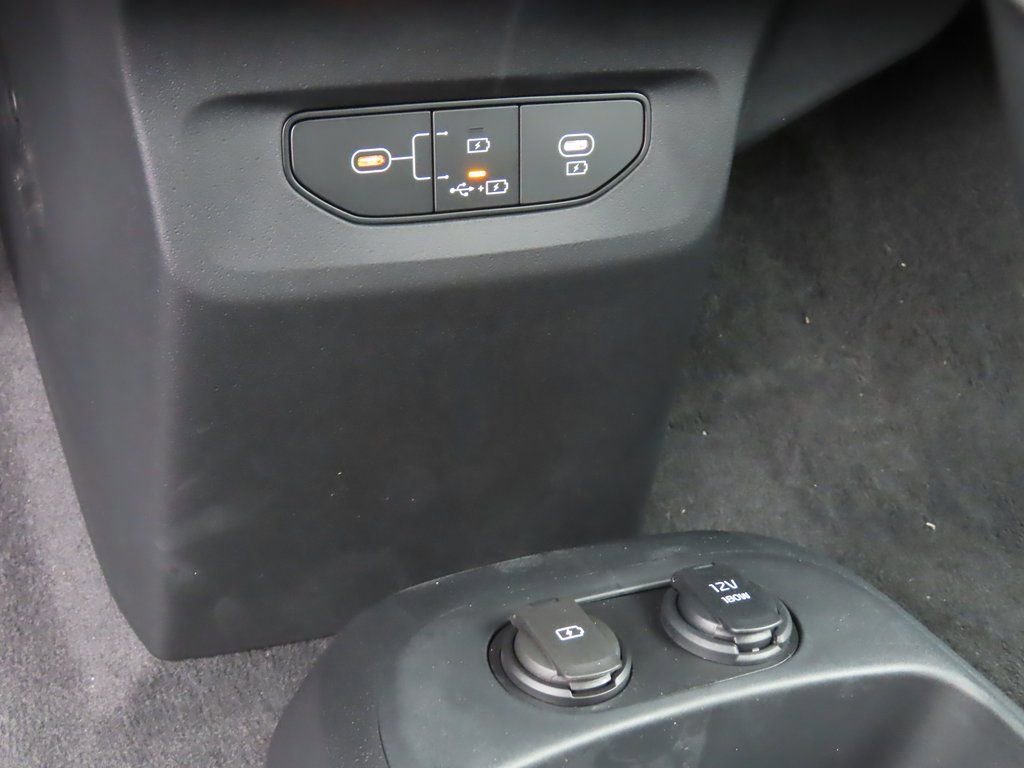 New 2025 Kia EV6 Wind image 11