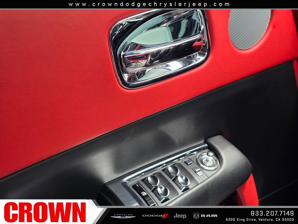 Used 2019 Rolls-Royce Wraith RWD image 33