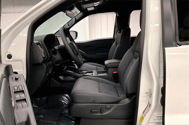 New 2026 Nissan Frontier SV image 9