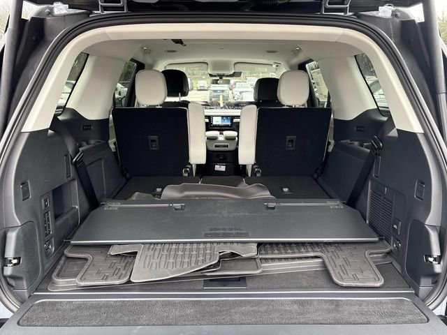 New 2026 Lincoln Navigator Premiere image 12