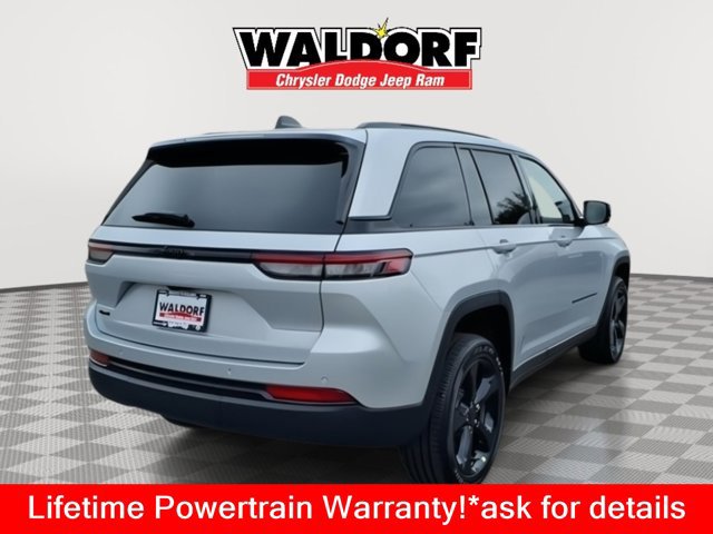 New 2025 Jeep Grand Cherokee 4WD image 3