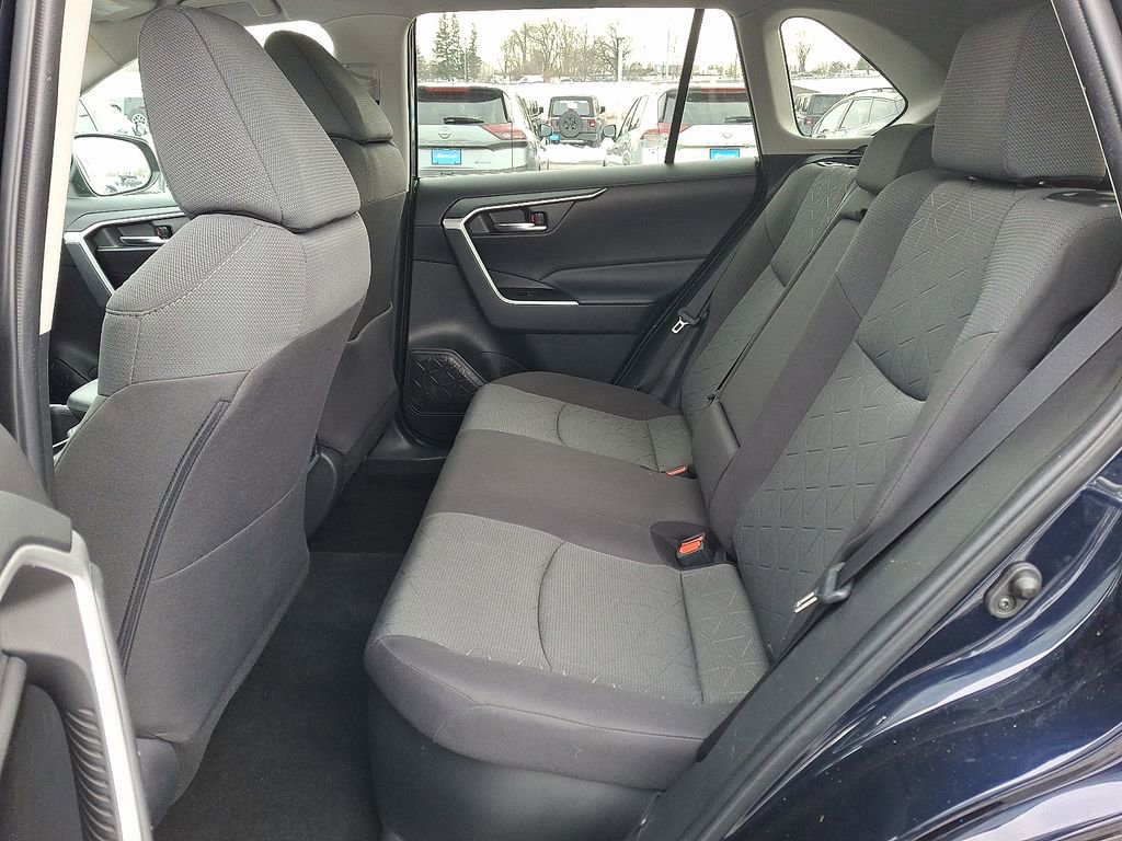 Used 2022 Toyota RAV4 XLE image 11