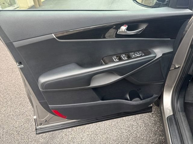 Used 2019 Kia Sorento LX w/ LX Convenience Package image 10