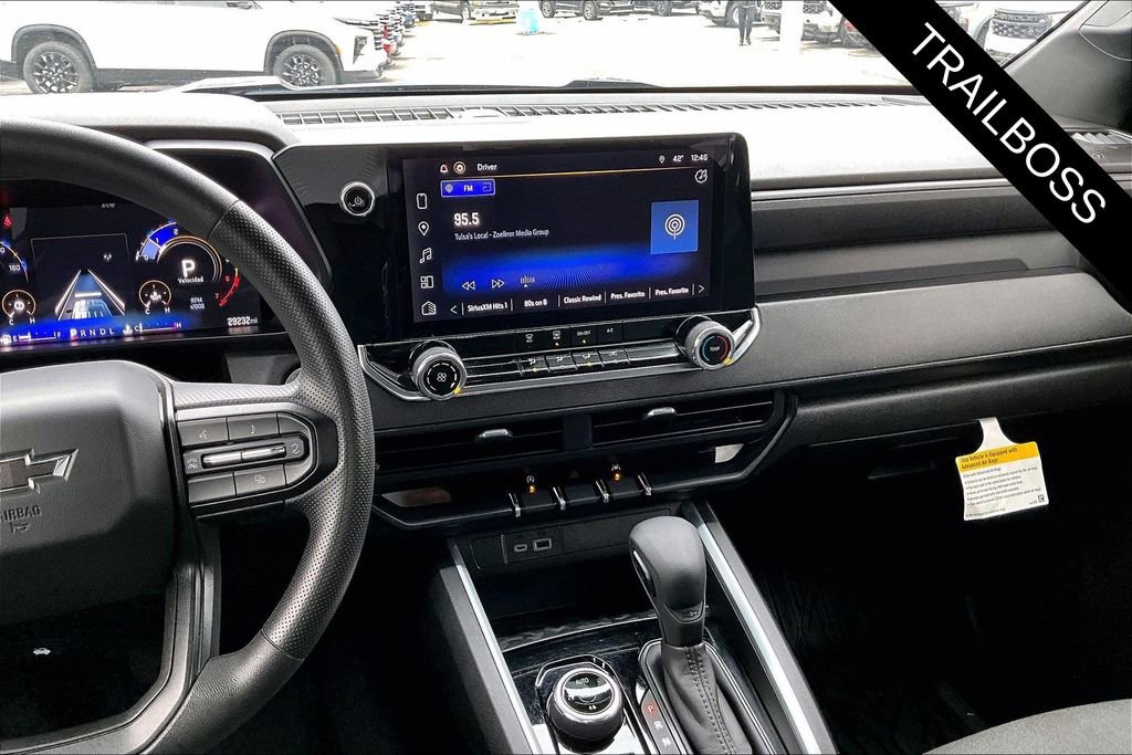 Used 2024 Chevrolet Colorado Trail Boss w/ LPO, Dark Essentials Package image 10