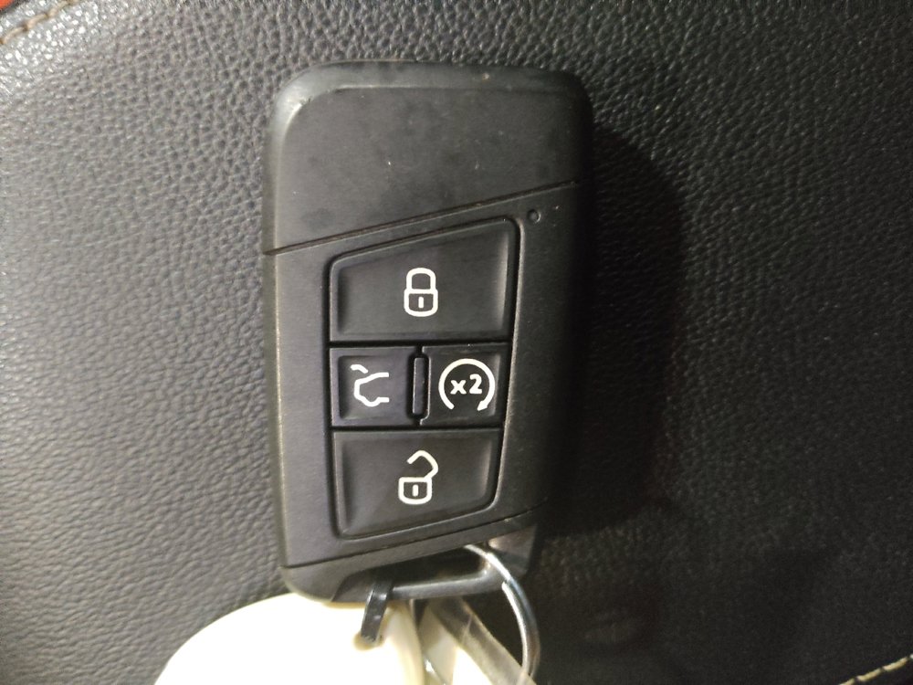 Used 2022 Volkswagen Taos SE FWD image 32