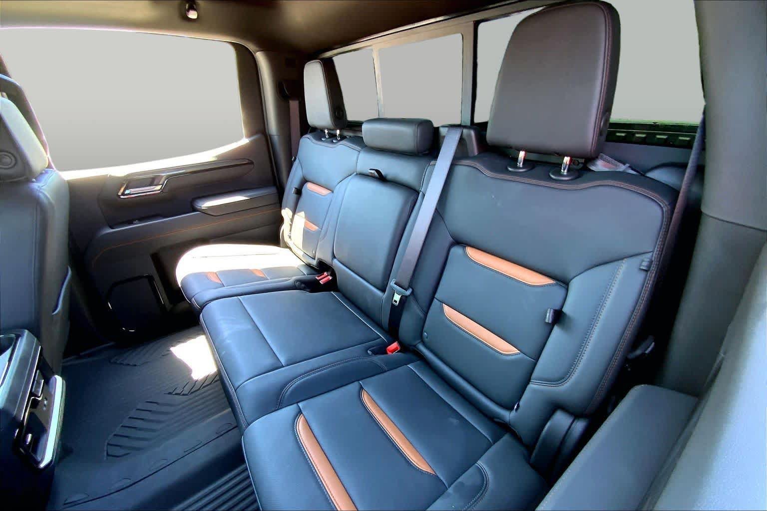 Used 2026 GMC Sierra 1500 AT4 w/ AT4 Premium Package AWD/4WD image 21