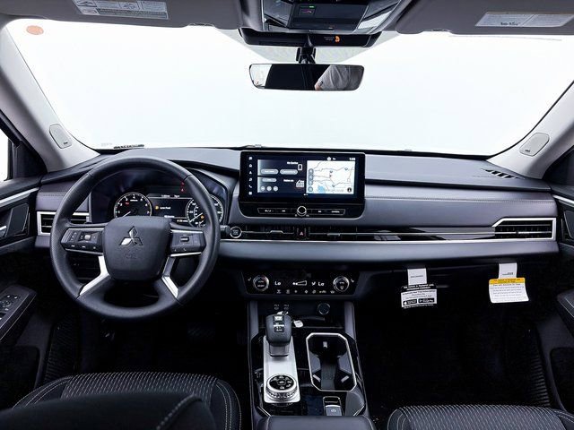 New 2025 Mitsubishi Outlander ES image 20