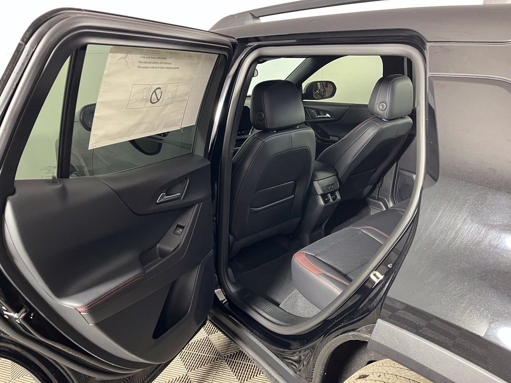 New 2027 Chevrolet Equinox RS w/ Convenience Package III FWD image 8