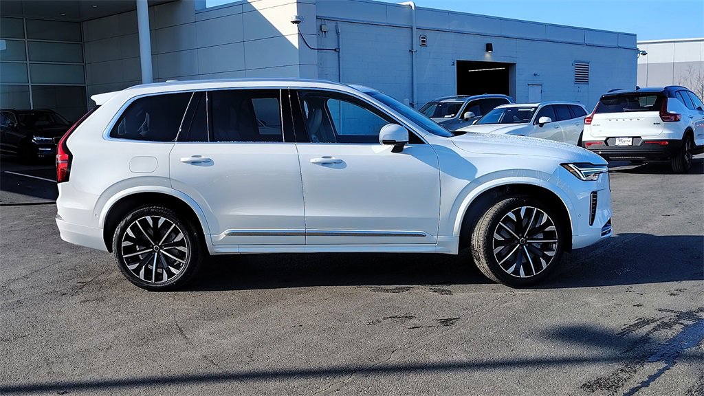 New 2026 Volvo XC90 B6 Ultra image 2