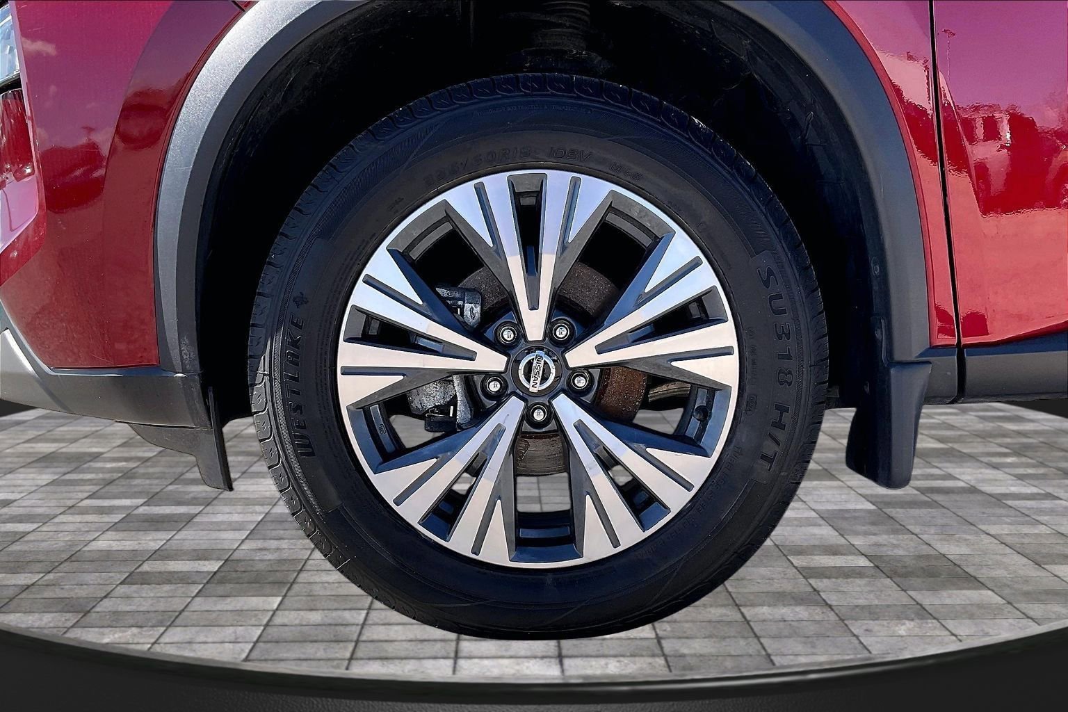 Used 2021 Nissan Rogue SV image 8