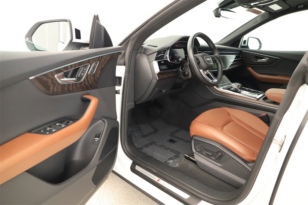 Used 2021 Audi Q8 Premium Plus image 14
