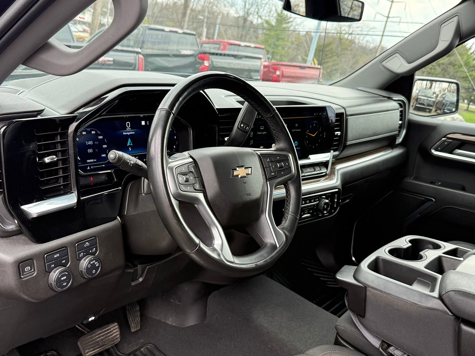 Used 2023 Chevrolet Silverado 1500 LT AWD/4WD image 13