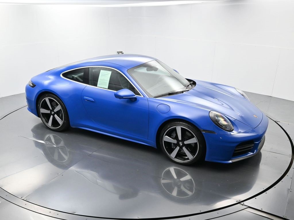 Used 2025 Porsche 911 Carrera image 39