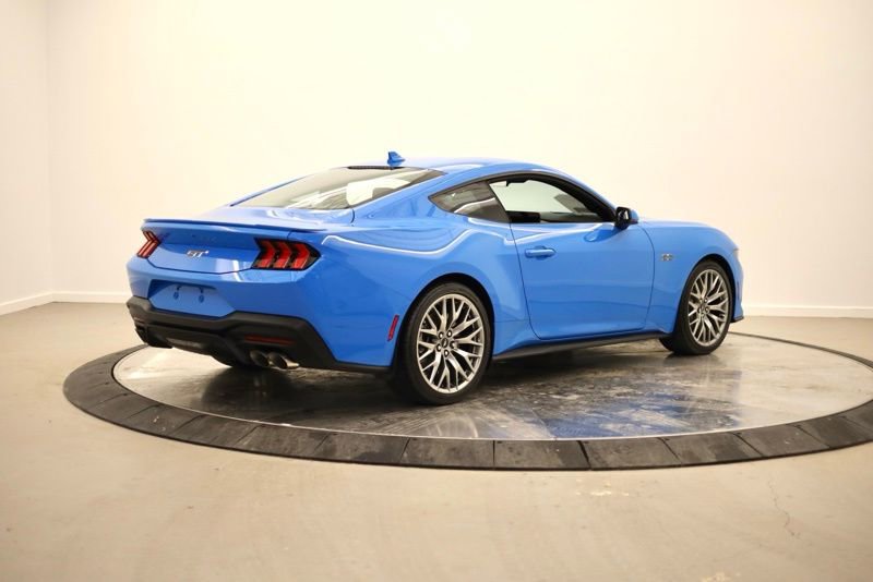 Used 2026 Ford Mustang GT Premium image 3