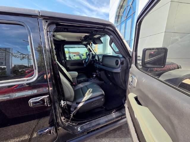 Used 2024 Jeep Gladiator Mojave w/ Convenience Group AWD/4WD image 20