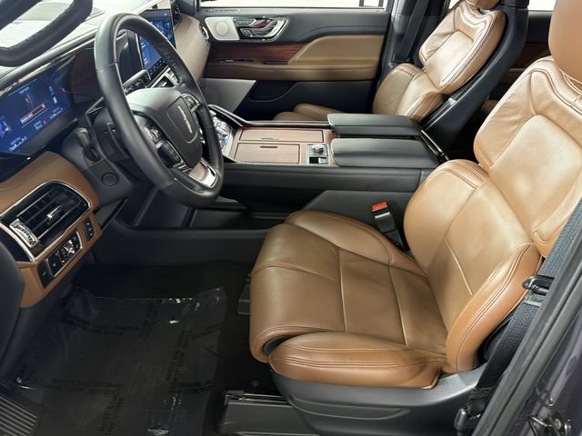 Used 2024 Lincoln Navigator Reserve AWD/4WD image 22