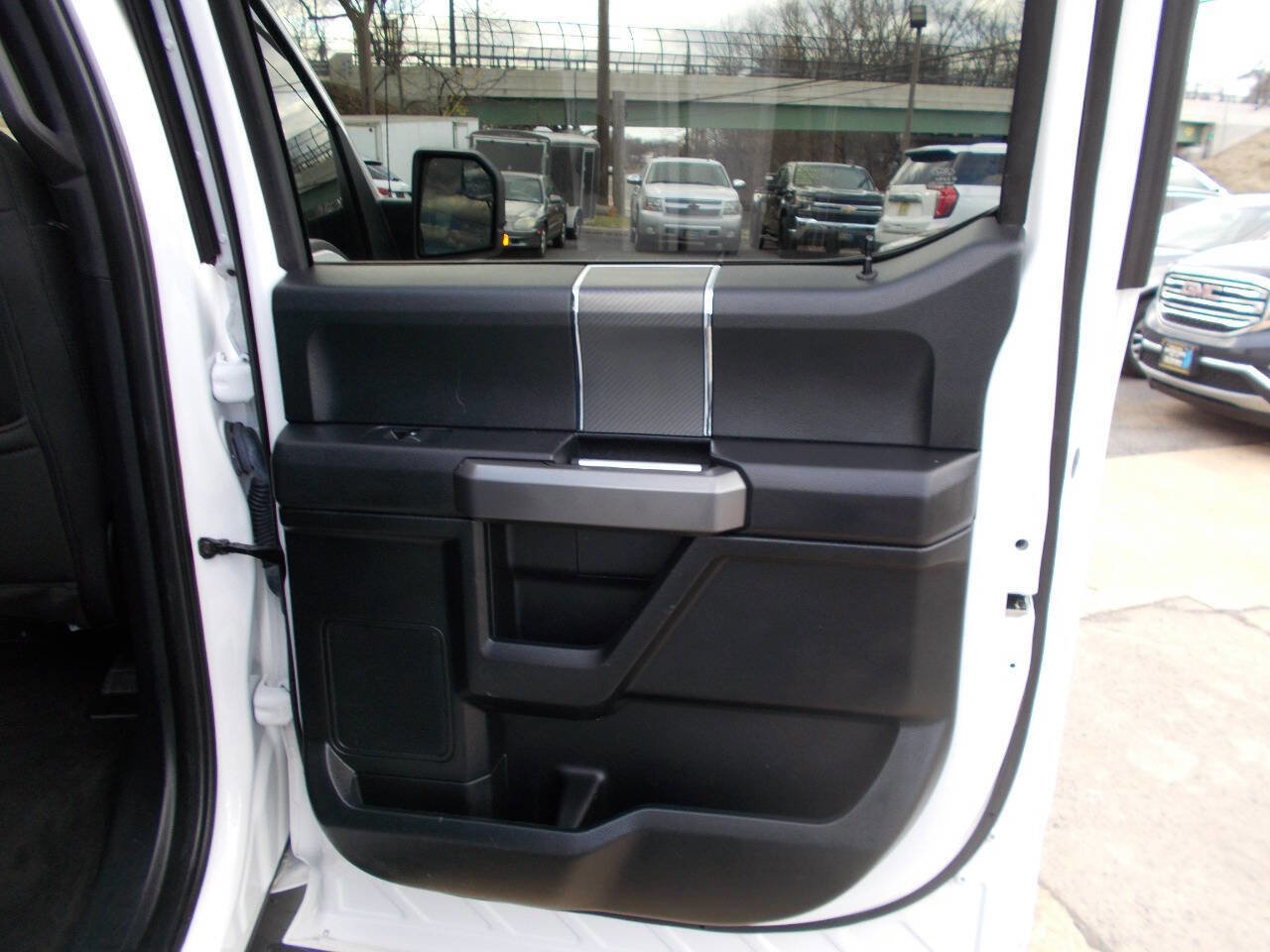 Used 2019 Ford F150 XLT w/ Equipment Group 302A Luxury image 18