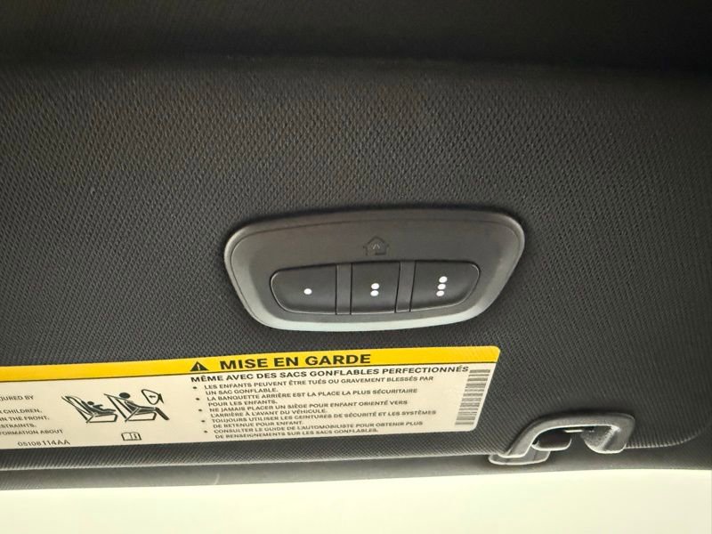 New 2026 Chrysler Pacifica Limited image 38