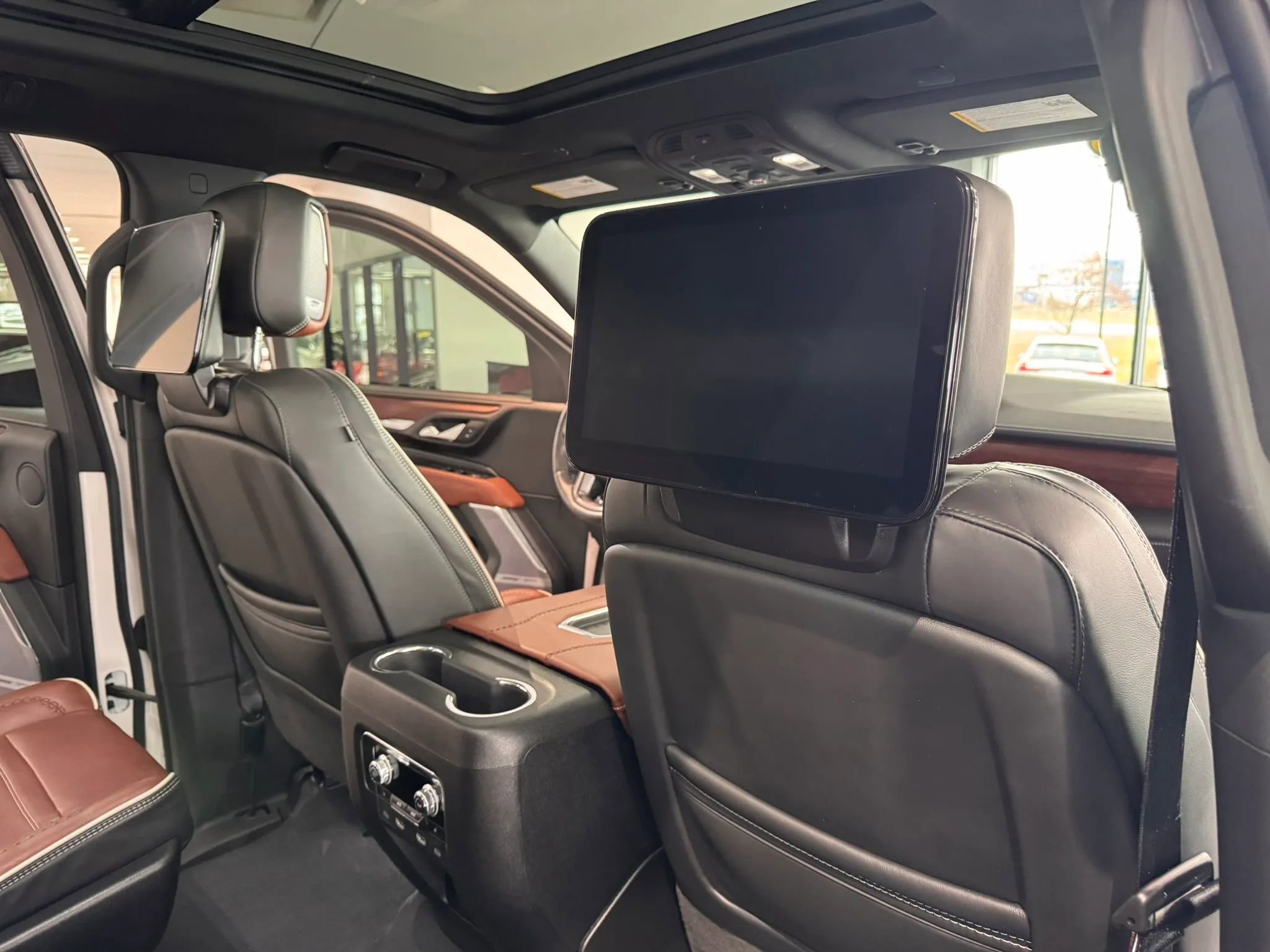 Used 2023 GMC Yukon Denali Ultimate AWD/4WD image 20