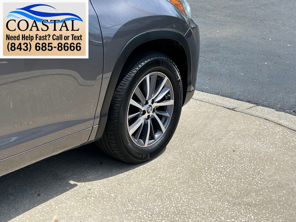Used 2017 Toyota Highlander XLE FWD image 31