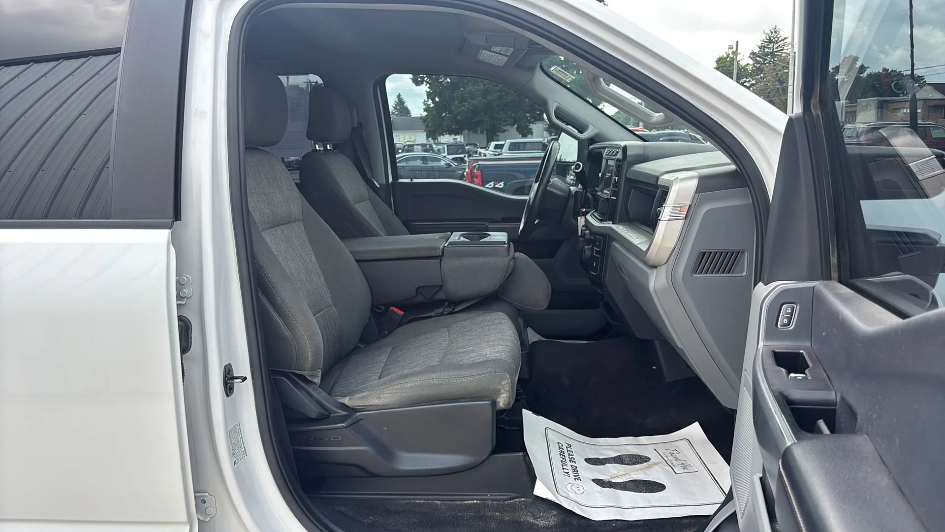 Used 2024 Ford F250 XL w/ STX Appearance Package AWD/4WD image 16