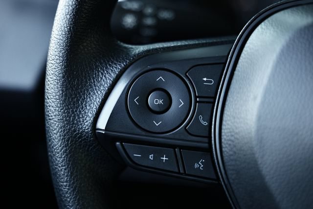 Used 2024 Toyota Corolla LE FWD image 31