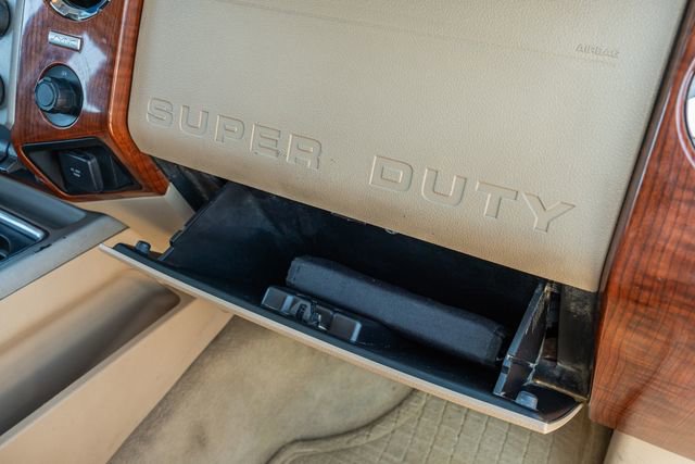 Used 2016 Ford F450 King Ranch w/ King Ranch w/Chrome Package image 48