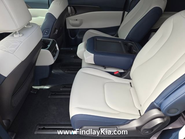 New 2026 Kia Carnival SX w/ SX Dark Edition Package FWD image 13