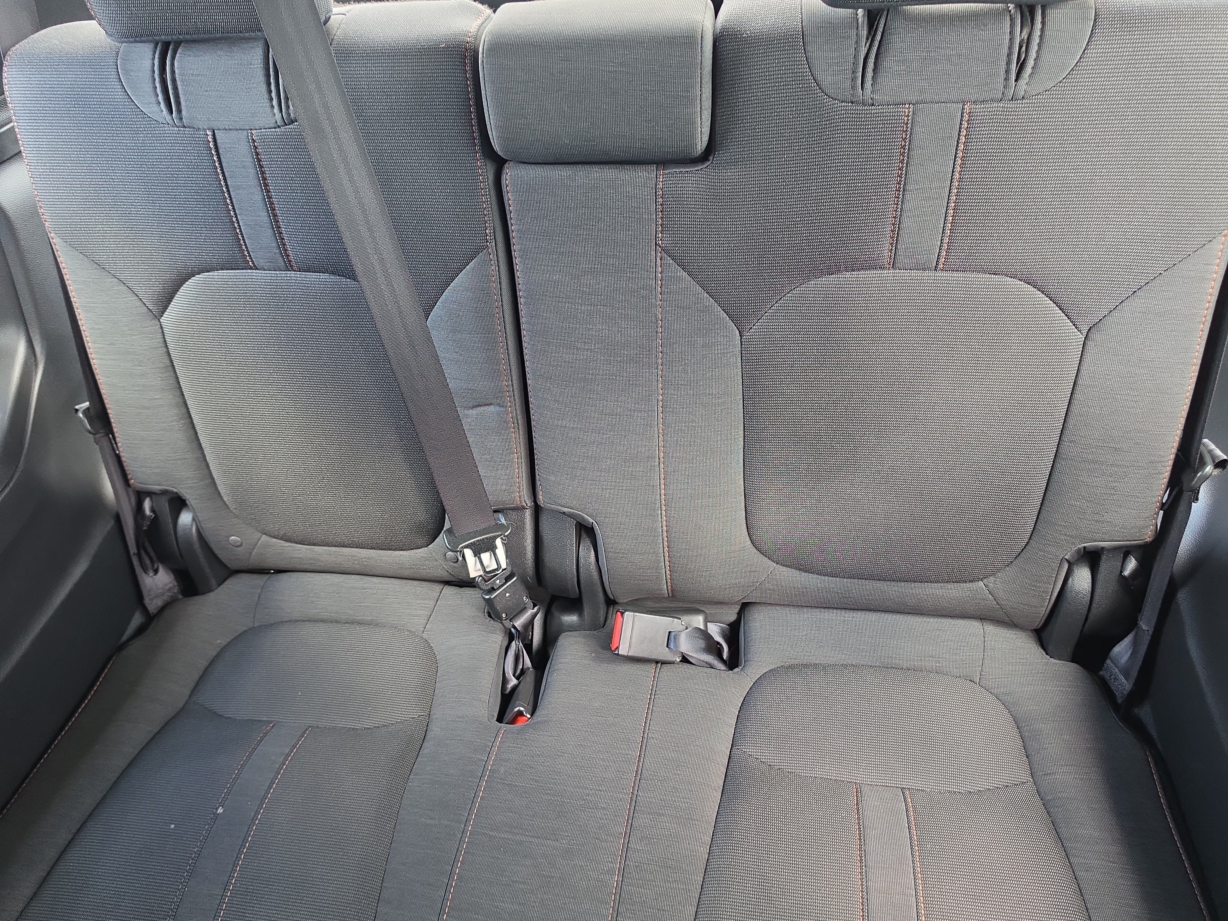Used 2025 Honda Pilot Sport image 17
