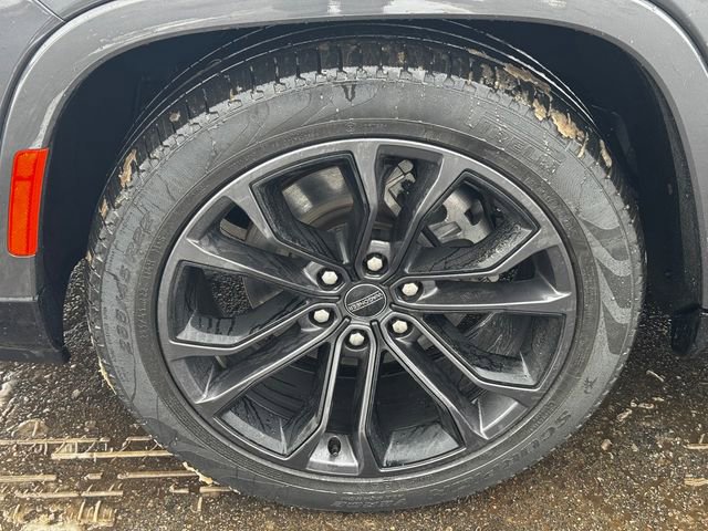 Used 2024 Jeep Grand Wagoneer L Series II w/ Quick Order Packagew 28T image 10