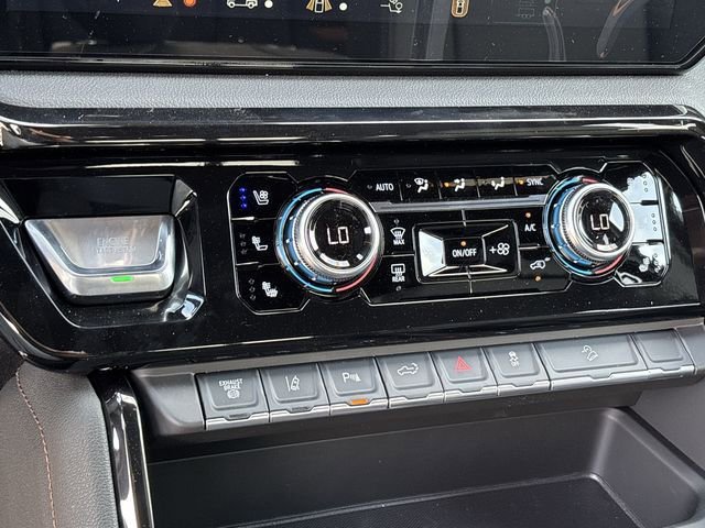 New 2026 GMC Sierra 2500 AT4 w/ Technology Package AWD/4WD image 18