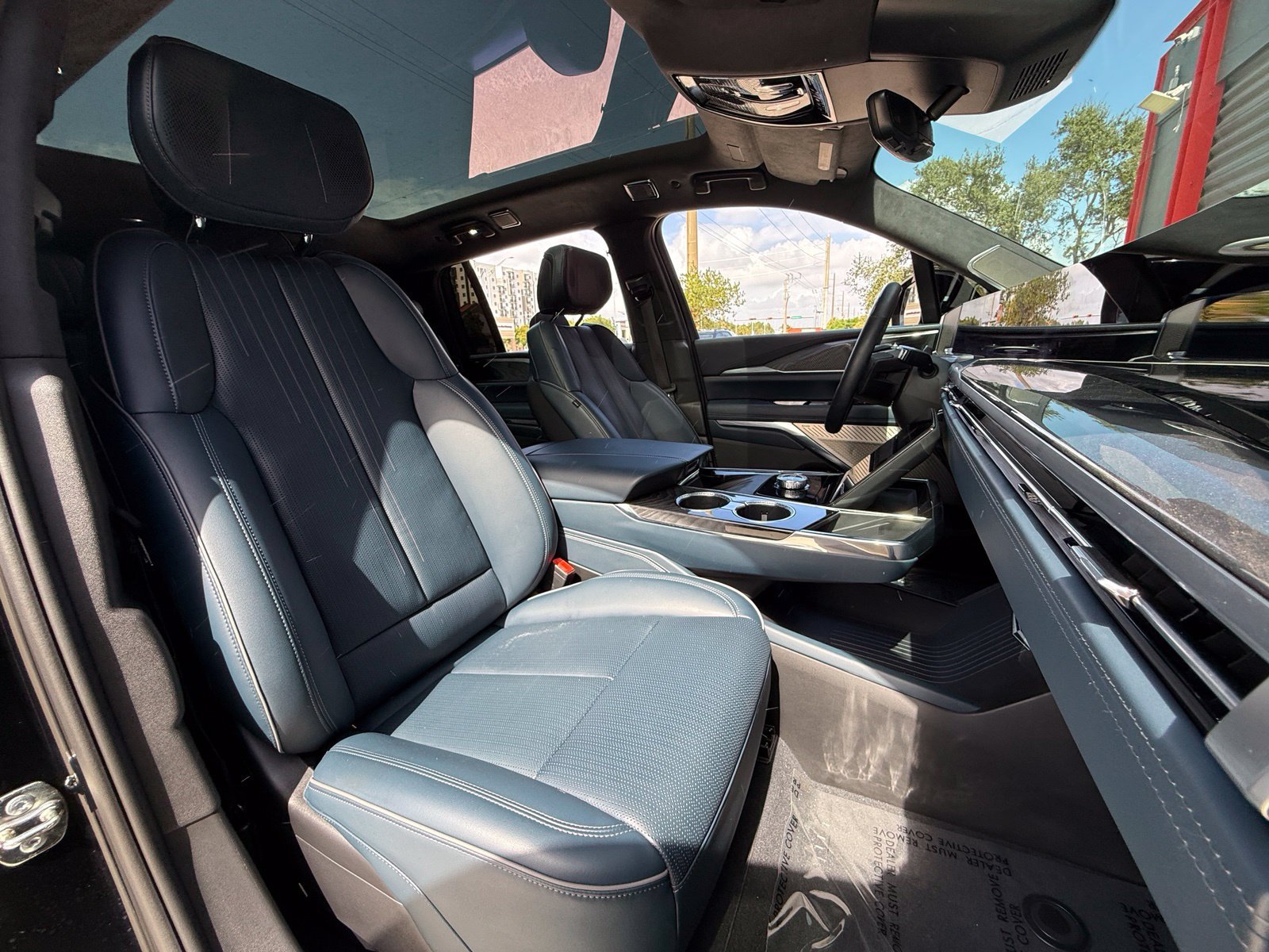 Used 2025 Cadillac Escalade IQ Sport 2 AWD/4WD image 35
