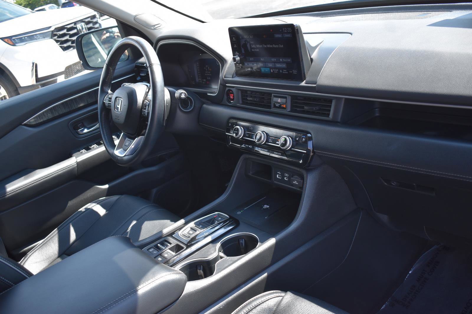 Used 2023 Honda Pilot Elite image 13