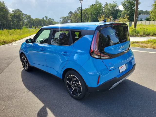 Used 2024 Kia Soul EX FWD image 3