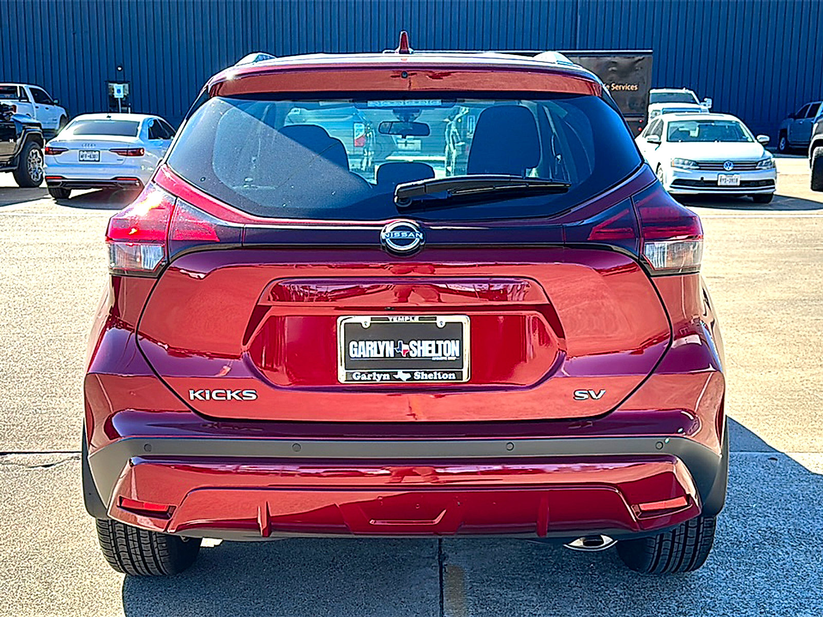 Used 2023 Nissan Kicks SV image 7