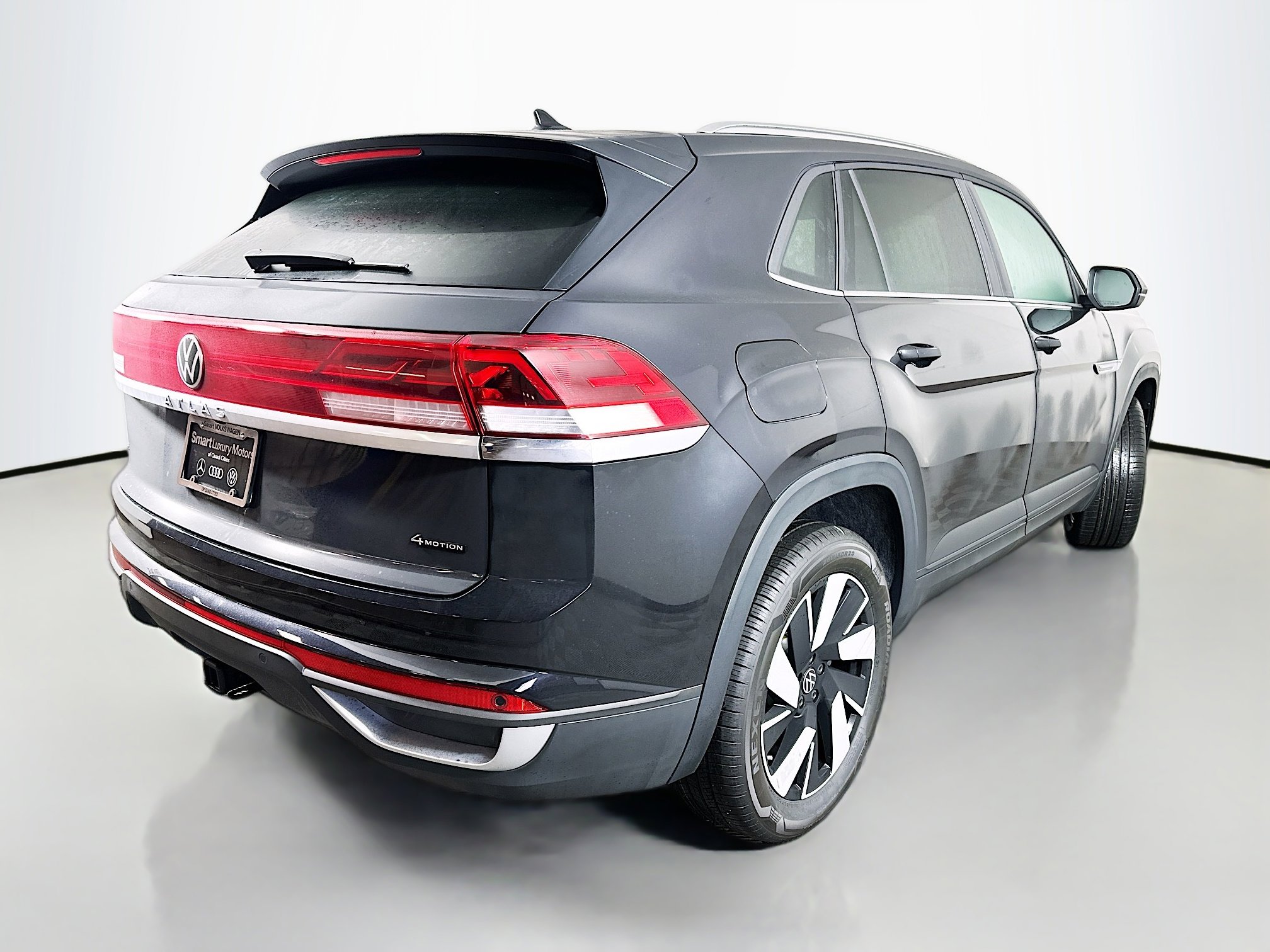 New 2026 Volkswagen Atlas Cross Sport SE image 7