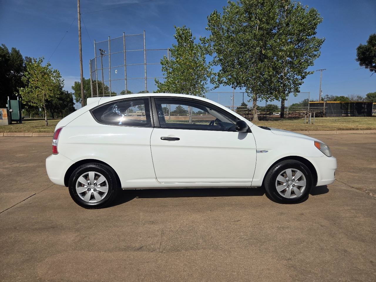 Used 2009 Hyundai Accent GS FWD image 21