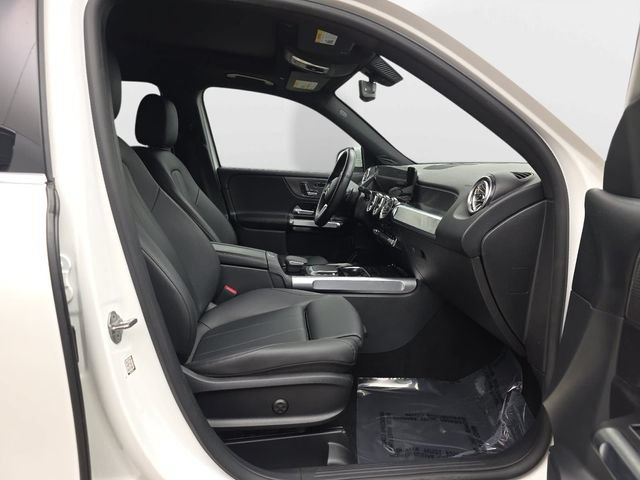 Used 2022 Mercedes-Benz GLB 250 image 37
