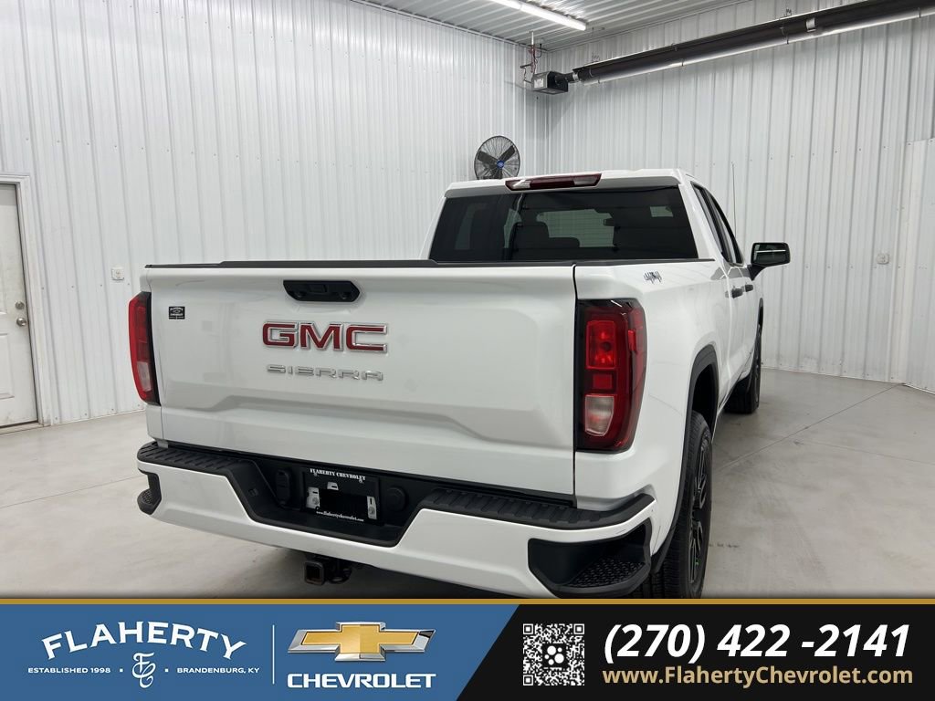 Used 2023 GMC Sierra 1500 Pro w/ Graphite Edition AWD/4WD image 3