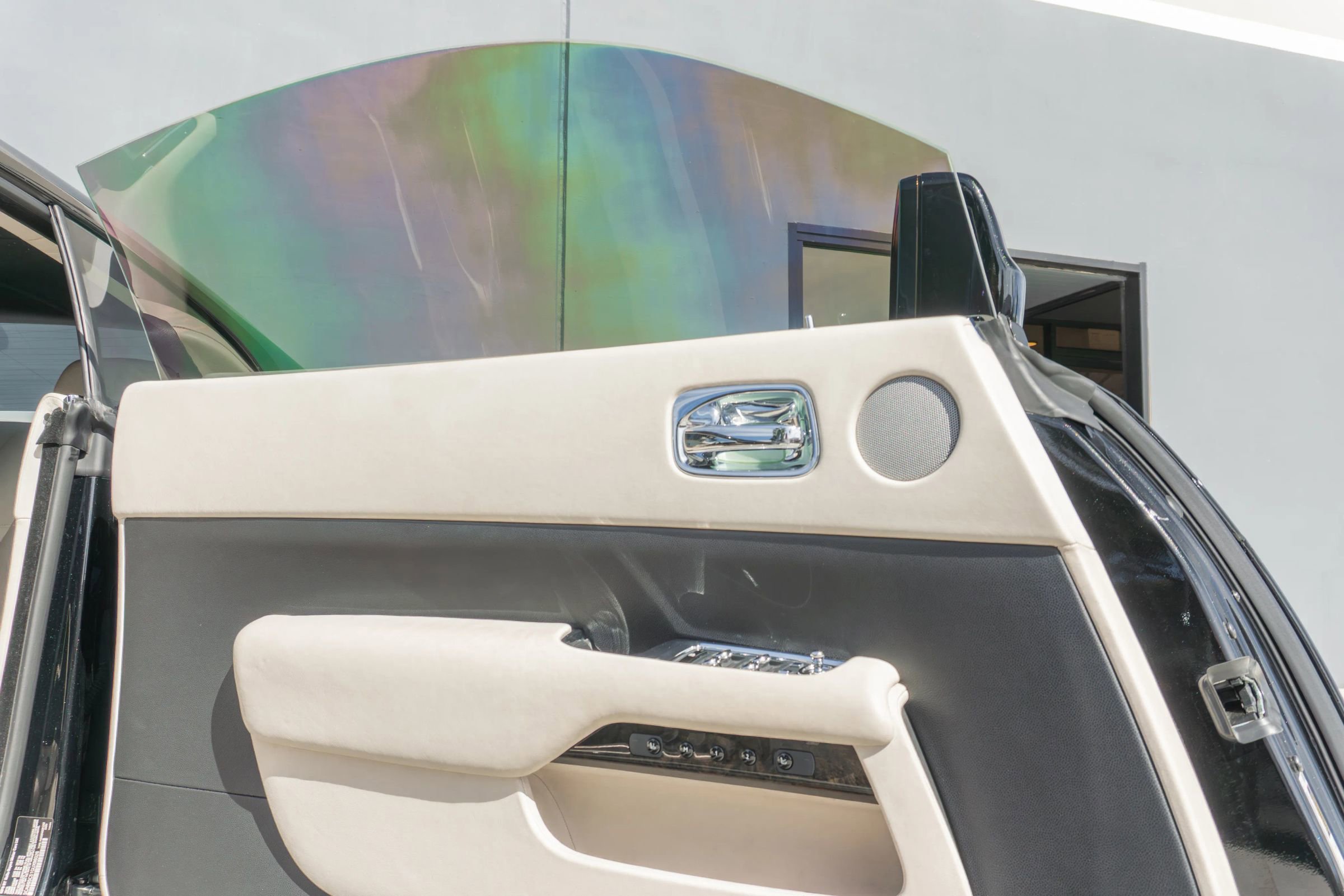Used 2016 Rolls-Royce Wraith RWD image 52