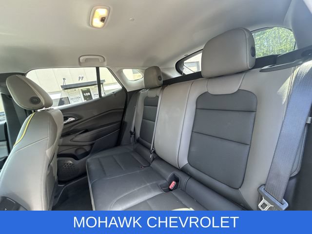 Used 2025 Chevrolet Trax ACTIV w/ Driver Confidence Package FWD image 24