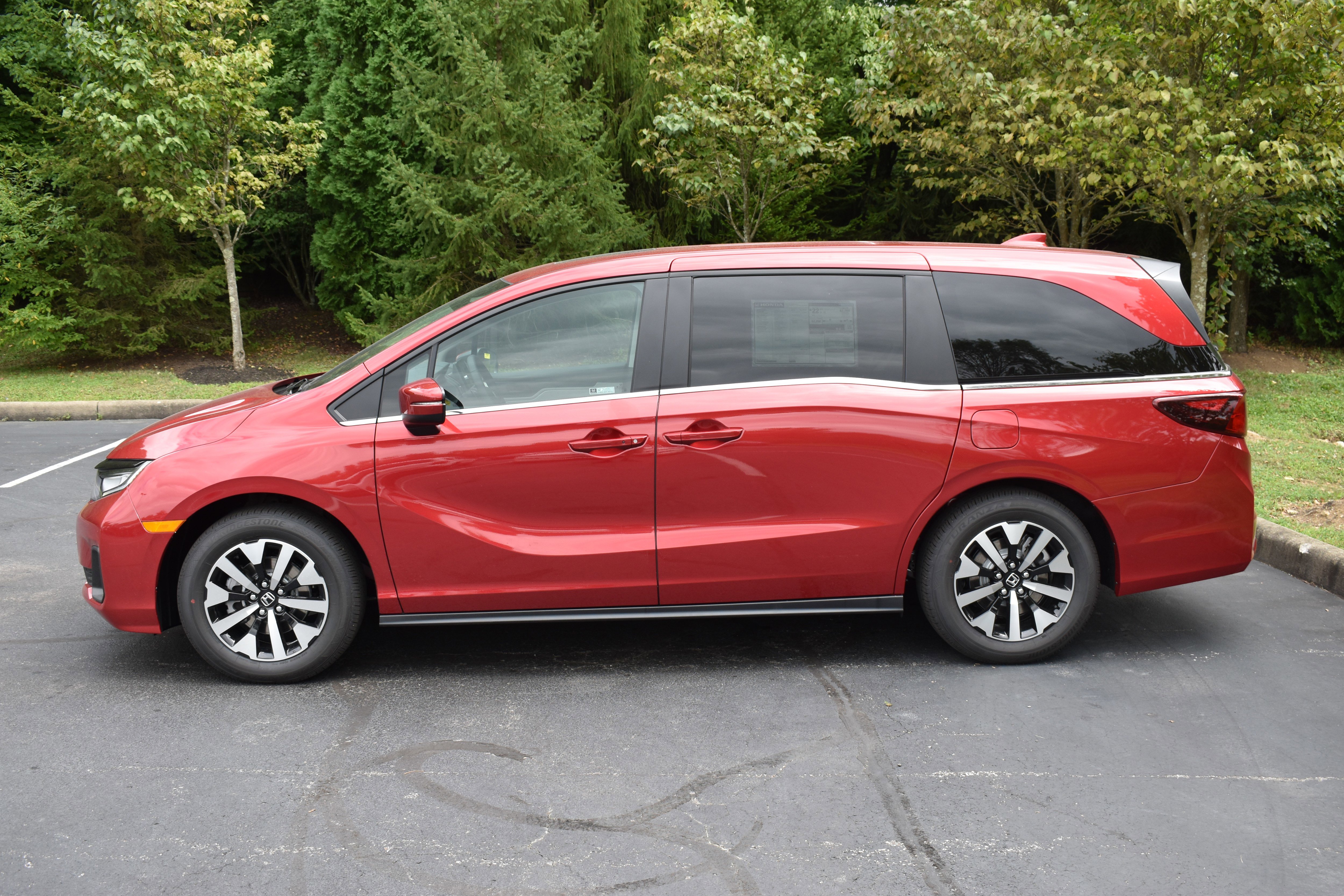 New 2026 Honda Odyssey EX-L image 4