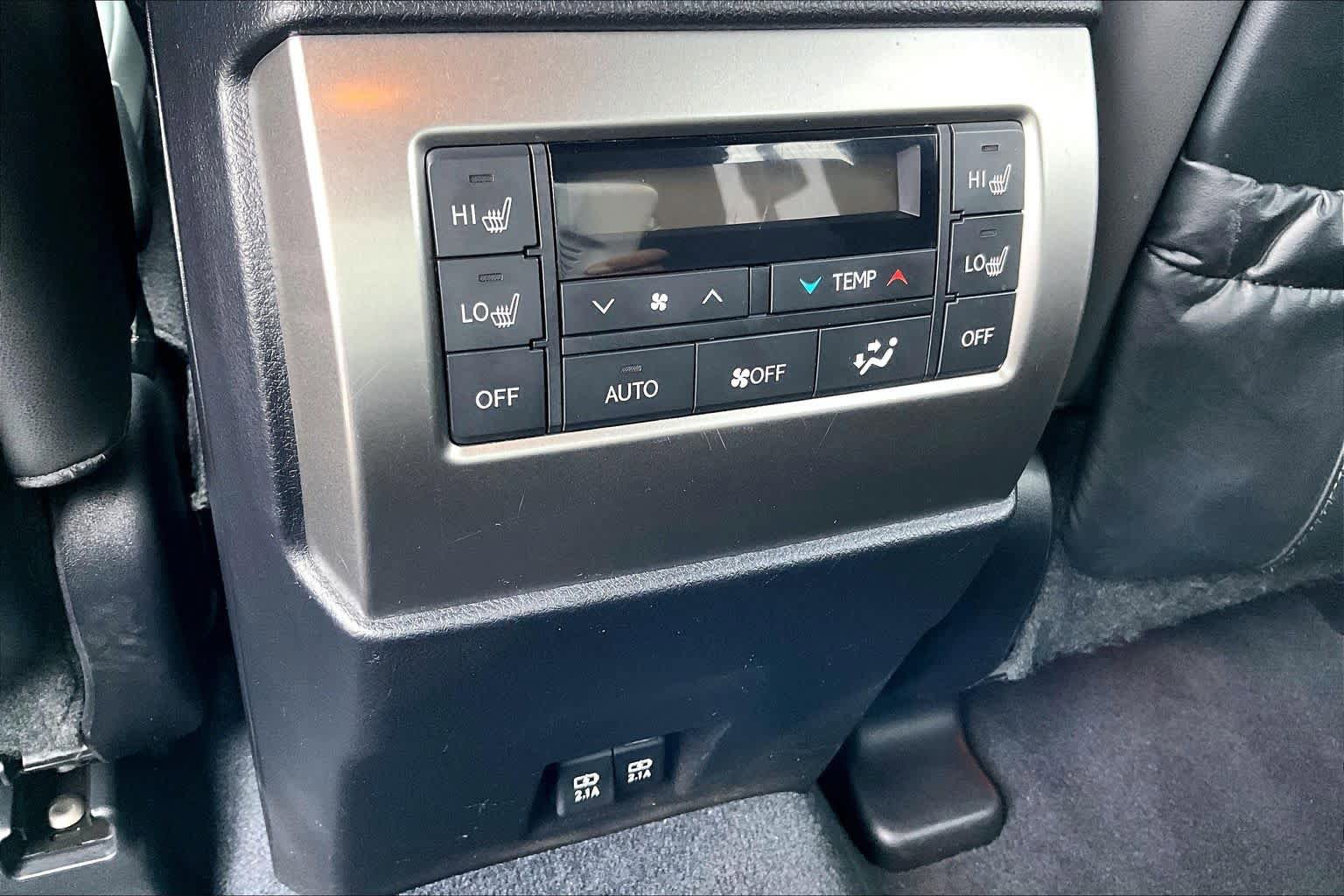 Certified 2023 Lexus GX 460 Premium w/ Premium Package AWD/4WD image 32
